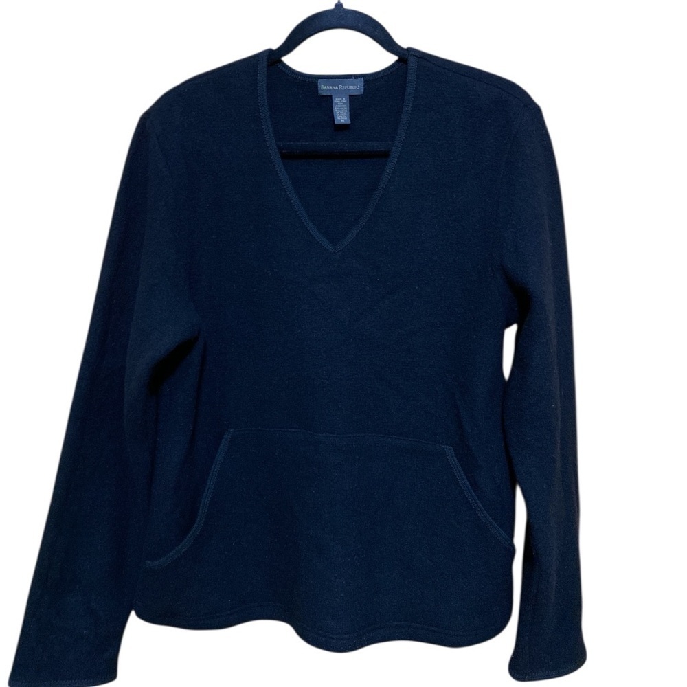 Banana Republic Black V-Neck Sweater with Hand Warmer Pockets Size  Medium. - Picture 2 of 10
